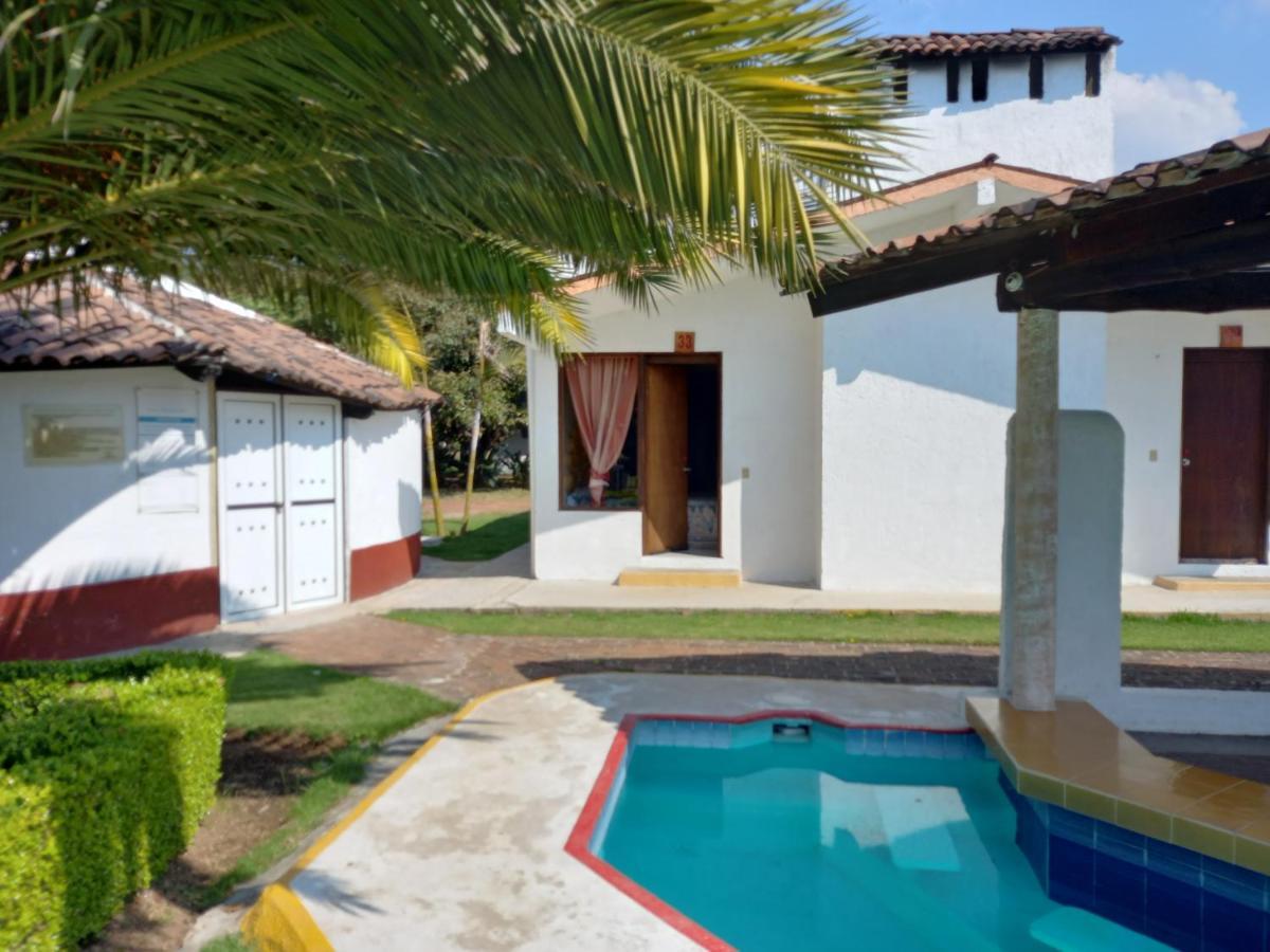 Hm Hotel El Rancho Las Margaritas Вальє-де-Браво Екстер'єр фото